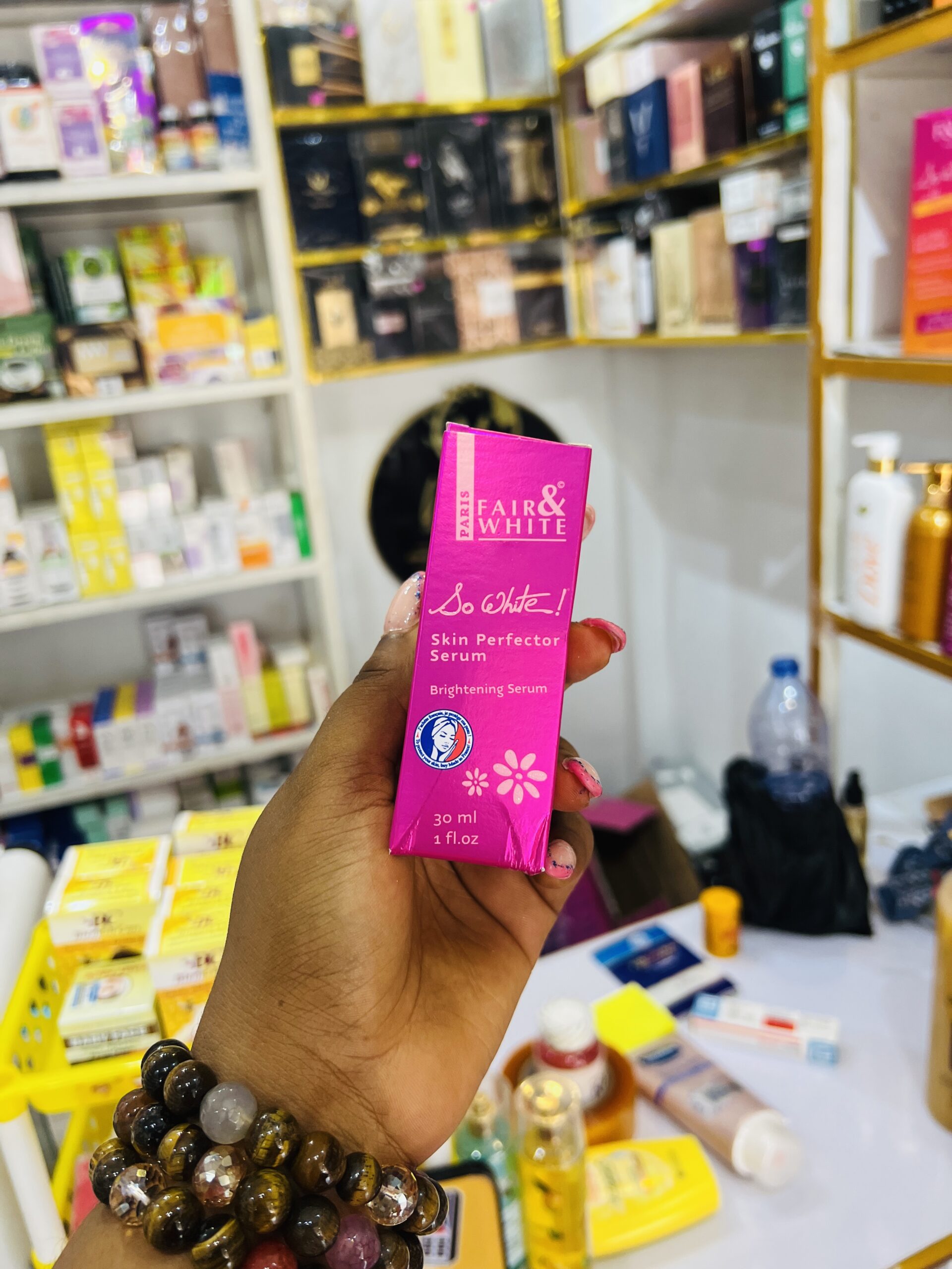 Fair&white soWhite skin perfector serum