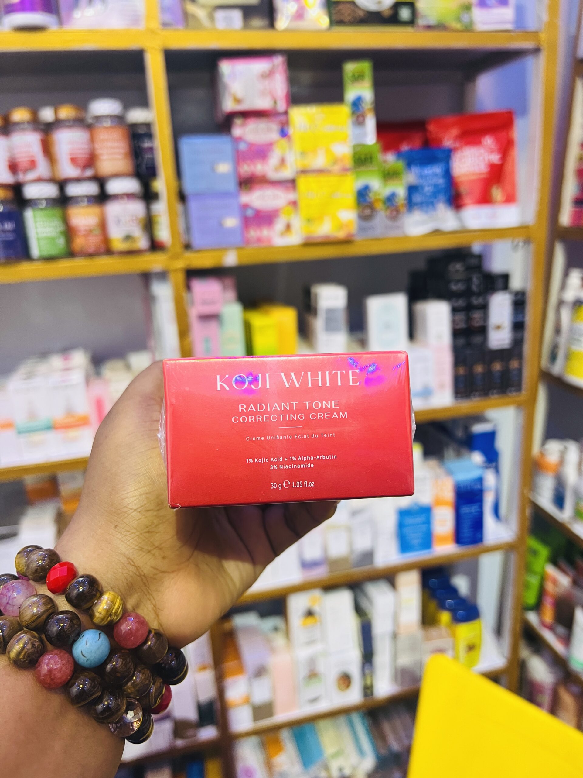 Koji white radiant tone correcting cream