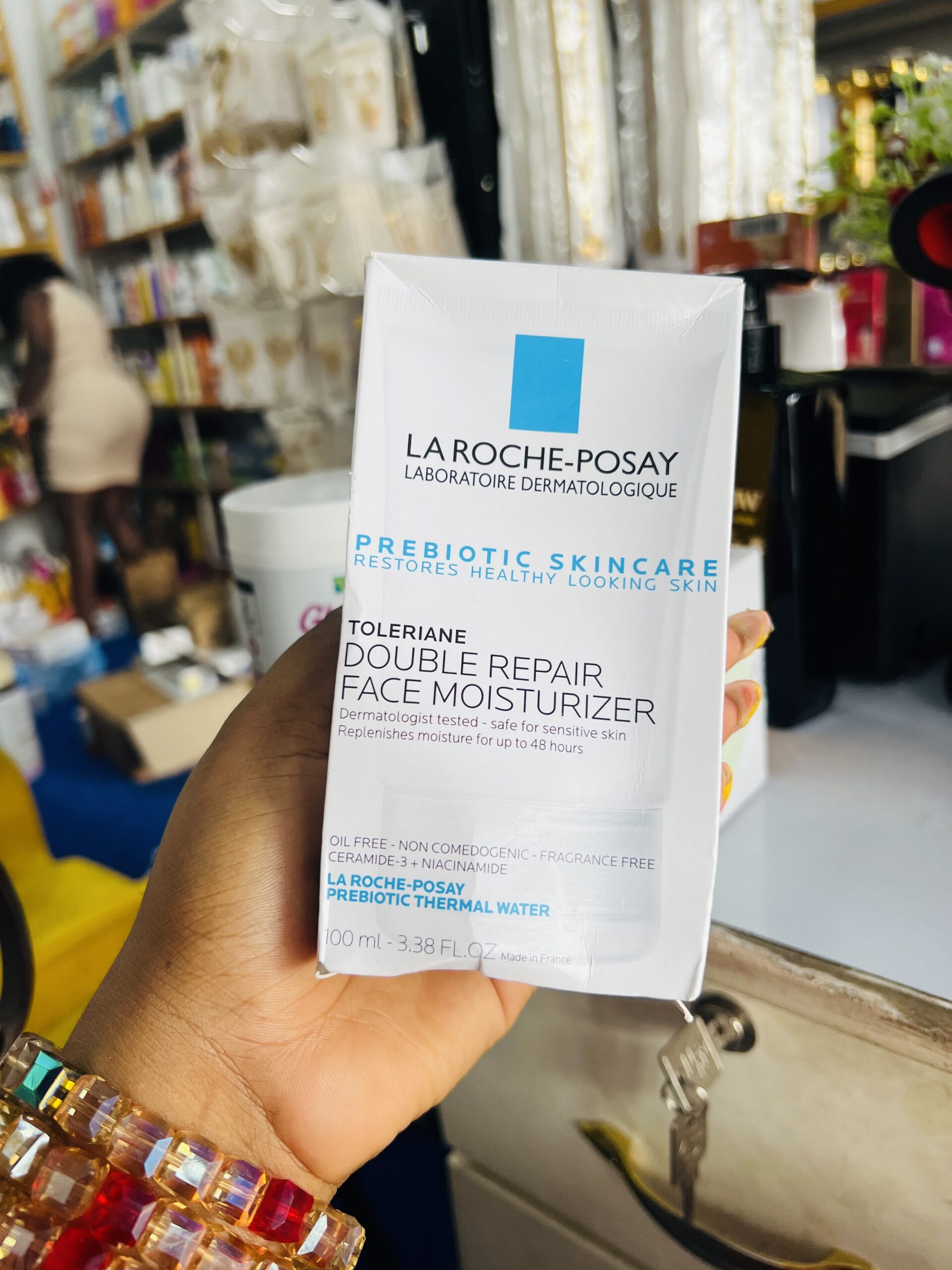 La rouch posay double repair face moisturizer 100ml