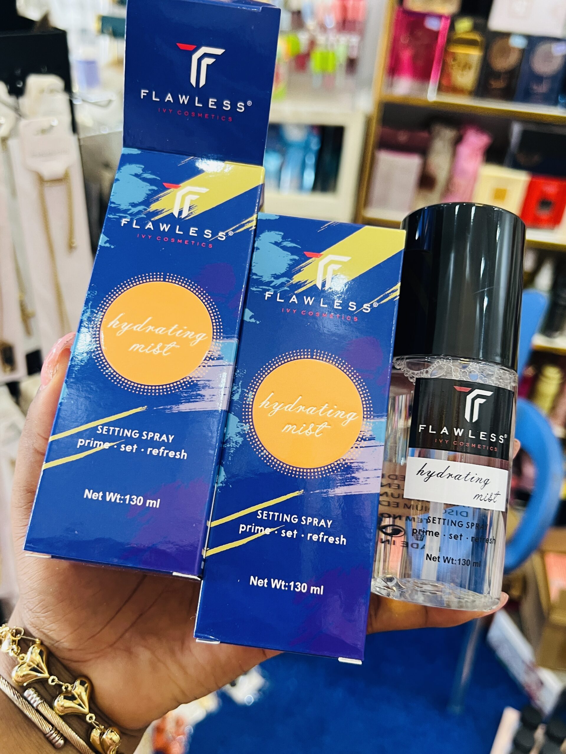 Flawless ivy hydrating mist setting spray
