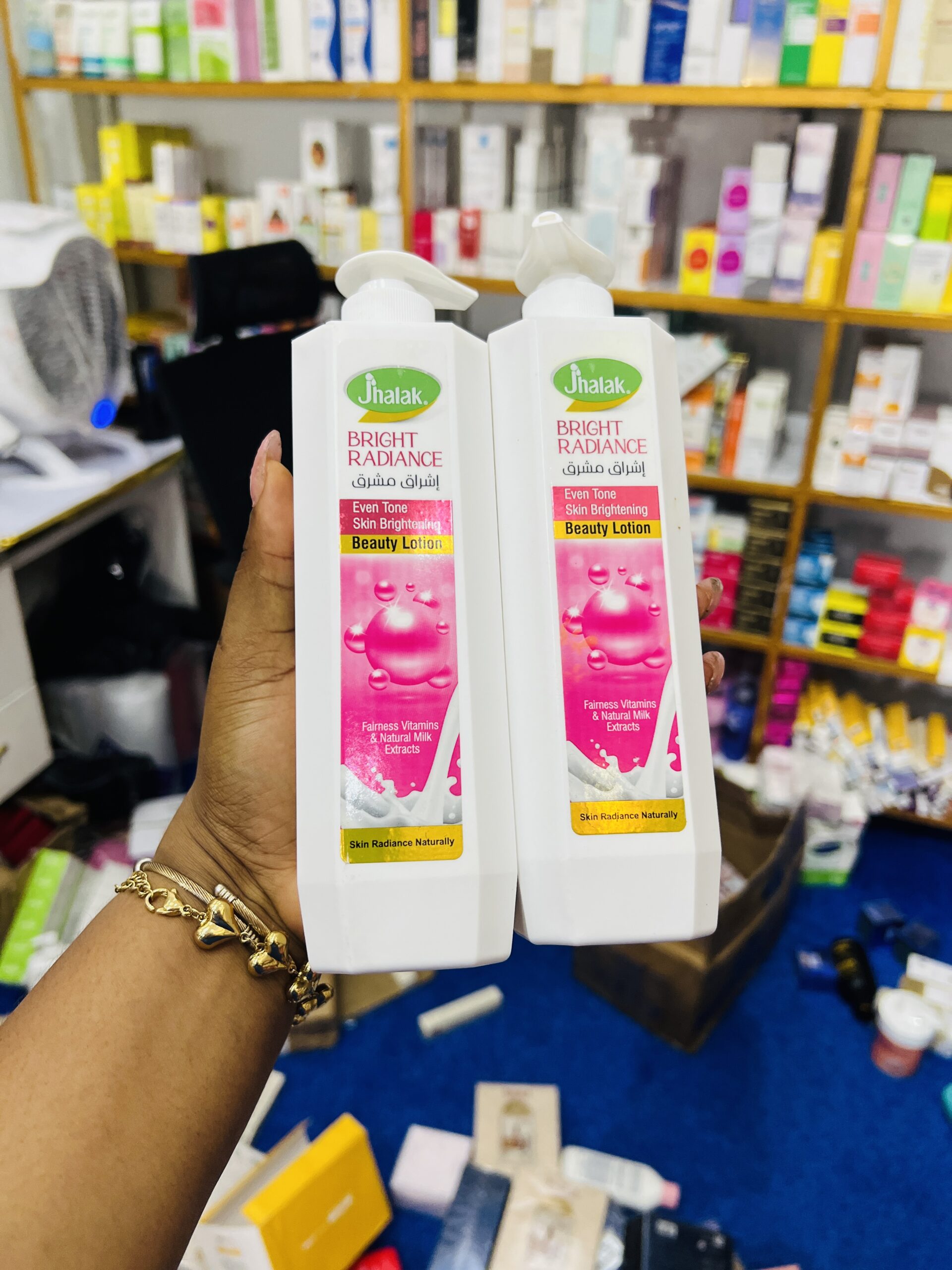 Jhalax bright radiant body lotion